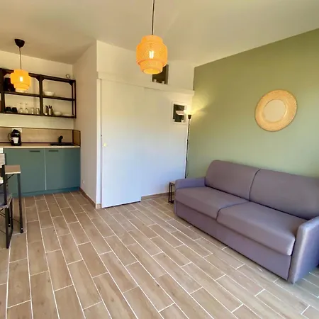 Appartamento Studio Avec Terrasse